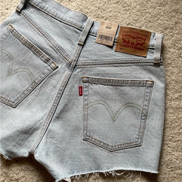 NWT Levi’s 501 Women's Cut Off Women Jean Shorts Size 25 - Picture 6 of 11